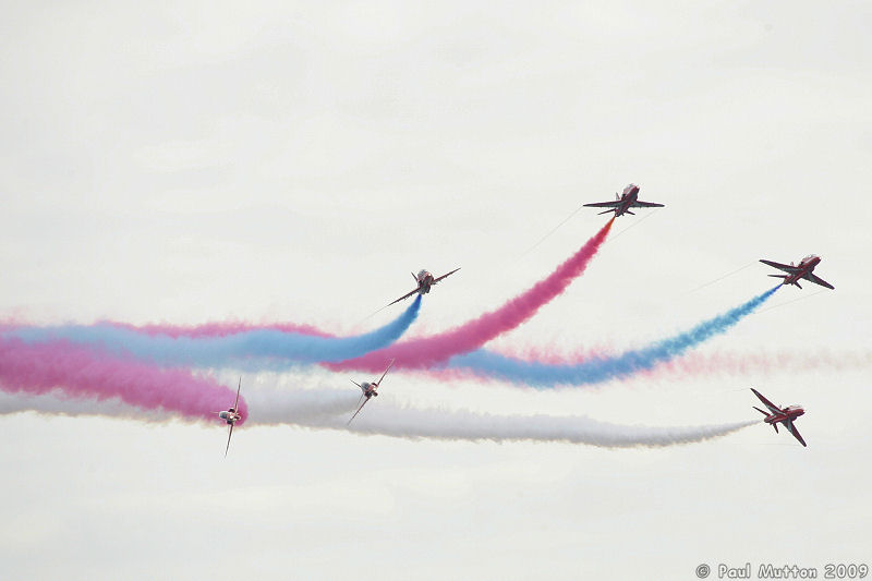  A8V7920 Red Arrows break